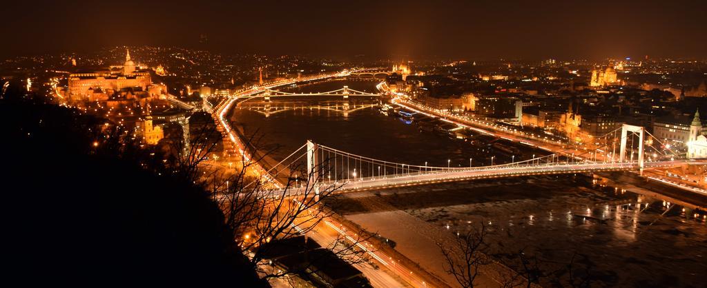 Green Terrace Apartment Budapest Luaran gambar